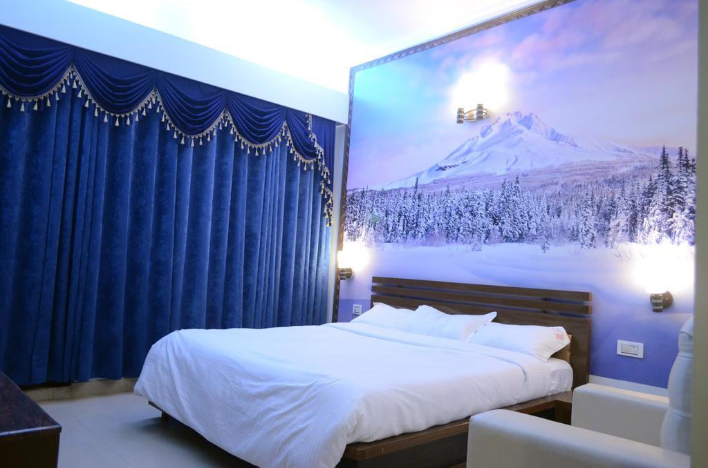 Hotel Jsr Inn Дехрадун Номер фото